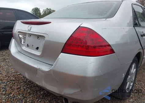 2007 Honda Accord 2.4 Vp z USA, uszkodzony, nr VIN 1HGCM56197A013379